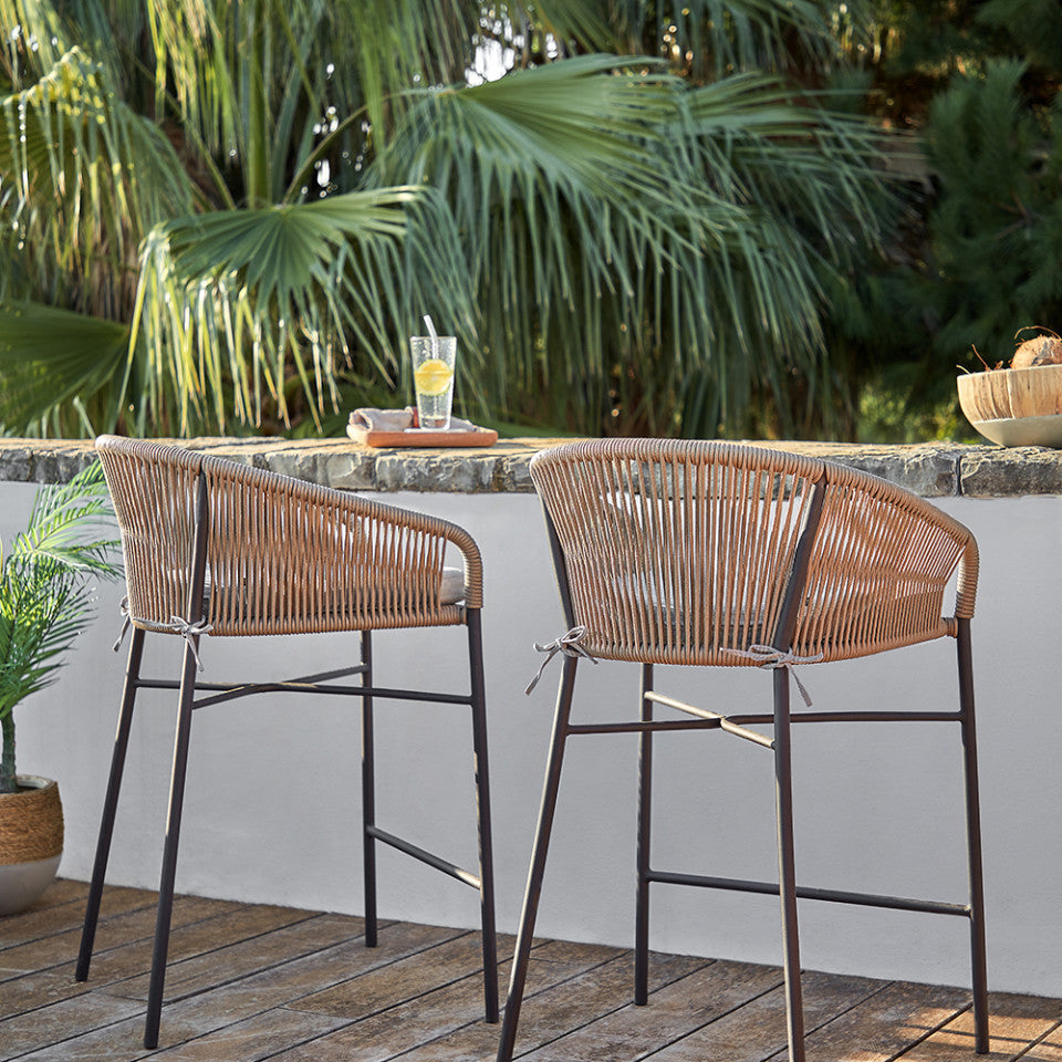 Scaun exterior bar maro/negru din metal Yanet Kave Home