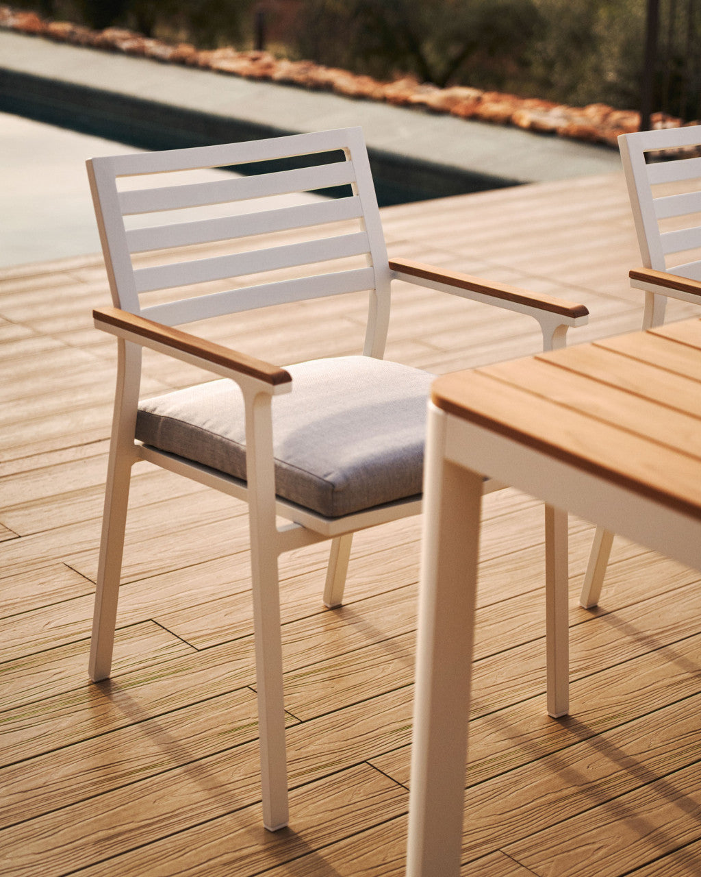 Scaun exterior dining alb din textil Bona Kave Home