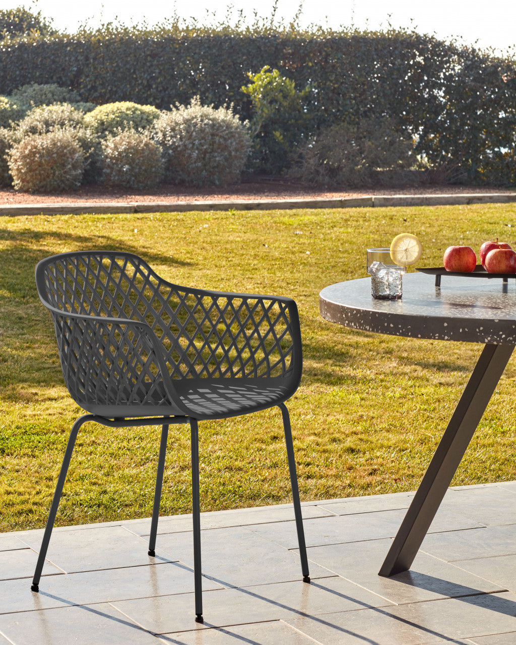 Scaun exterior dining gri inchis din metal Quinn Kave Home