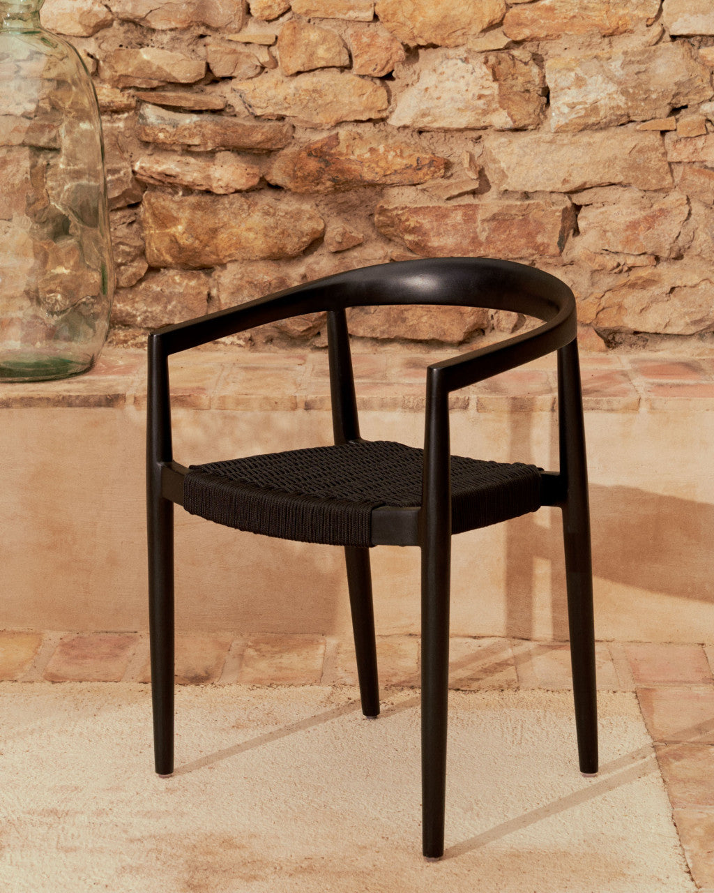 Scaun exterior dining negru din lemn Ydalia Kave Home