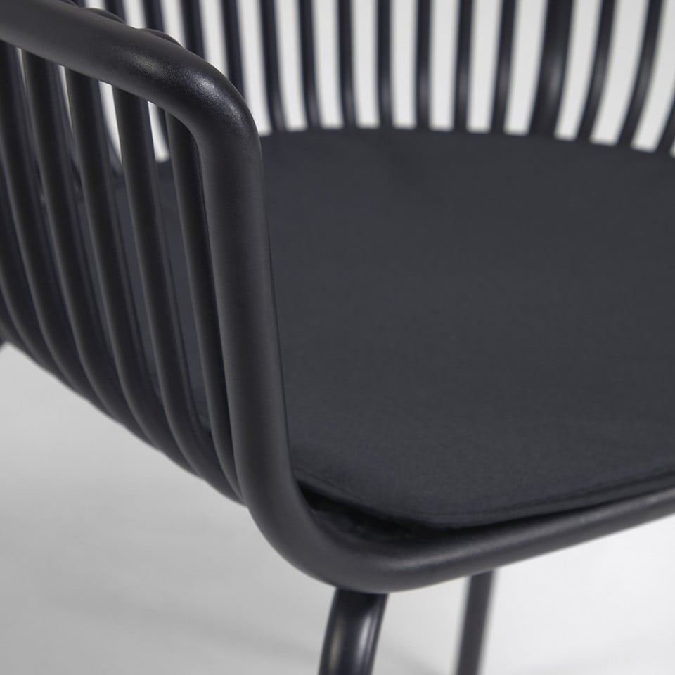 Scaun exterior dining negru din metal Surpika Kave Home