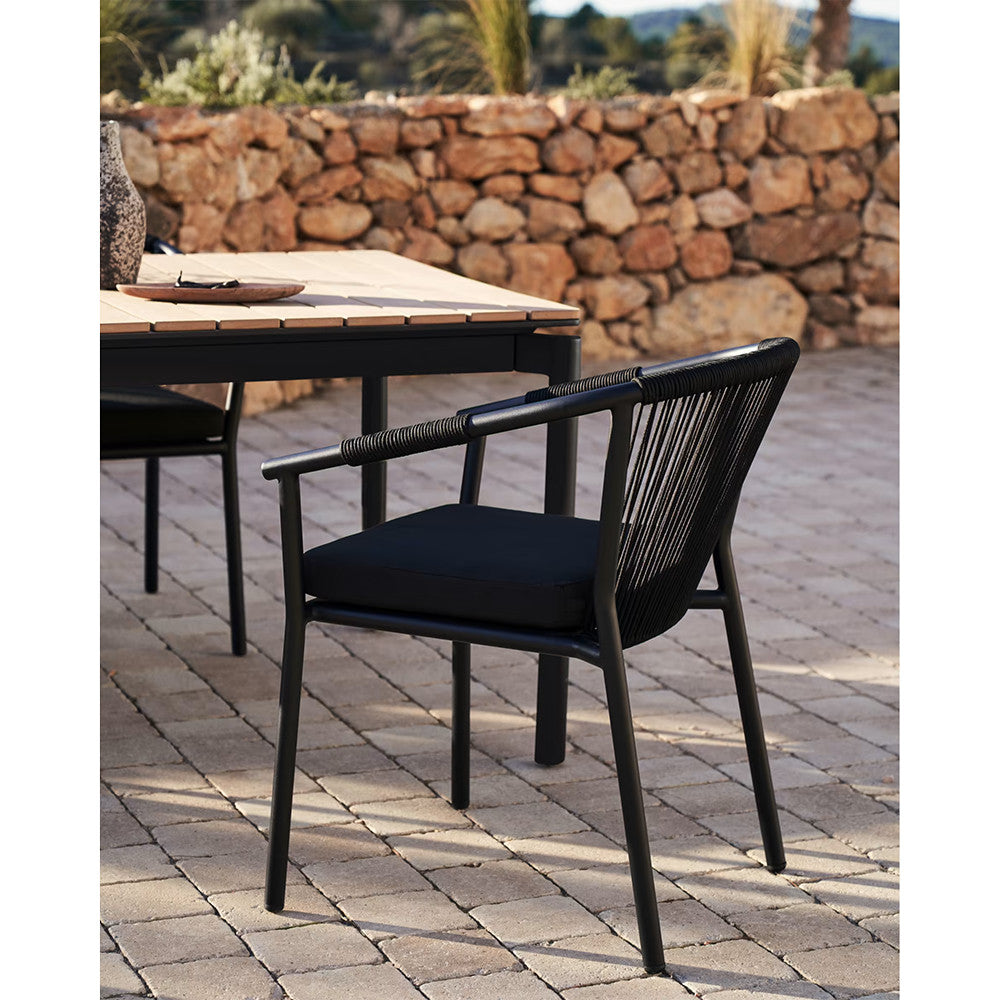 Scaun exterior dining negru din textil Xelida Kave Home