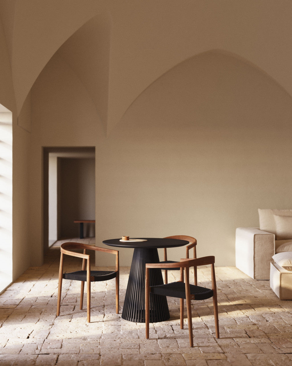 Scaun exterior dining negru/maro din lemn Ydalia Kave Home
