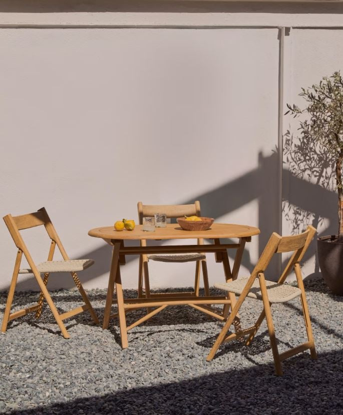 Scaun exterior dining pliabil maro/alb din lemn Dandara Kave Home