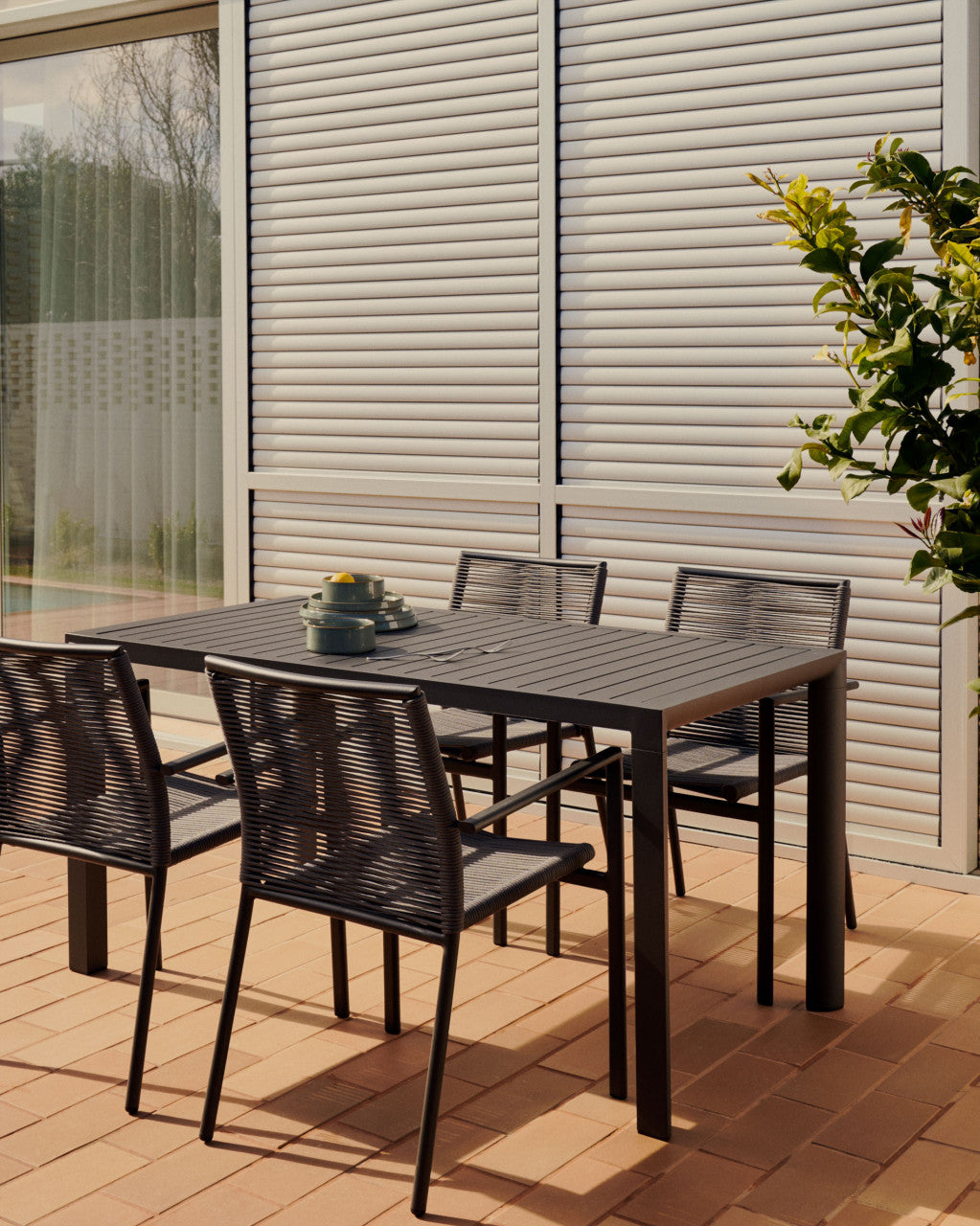 Scaun exterior gri din metal Culip Kave Home