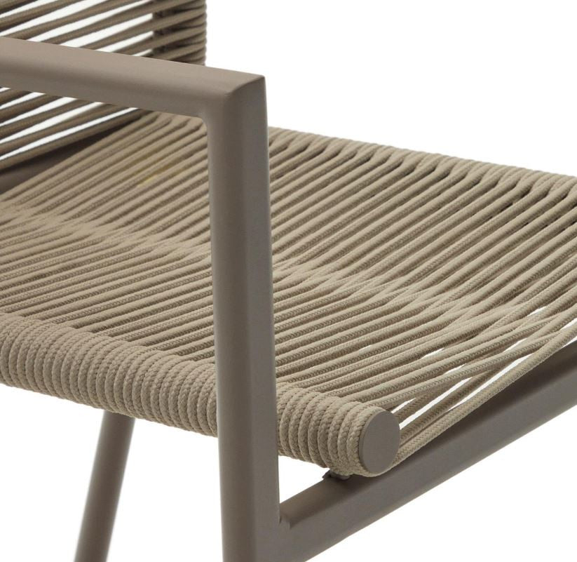 Scaun exterior maro din metal Culip Kave Home
