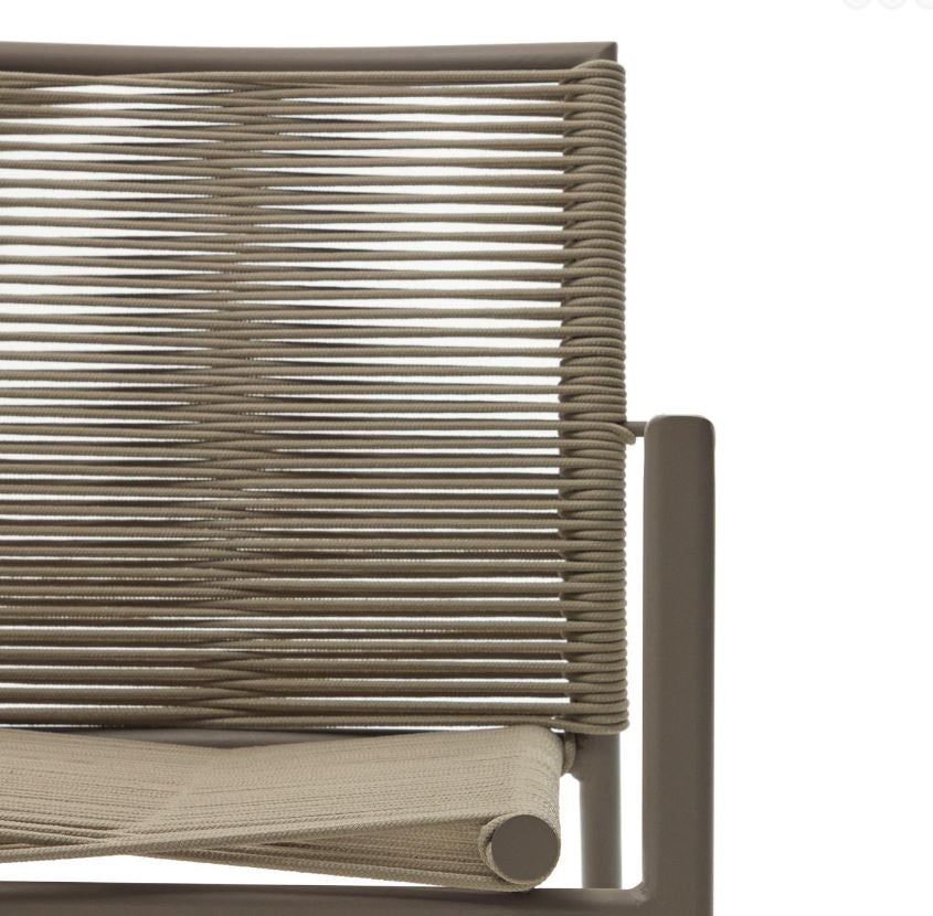 Scaun exterior maro din metal Culip Kave Home