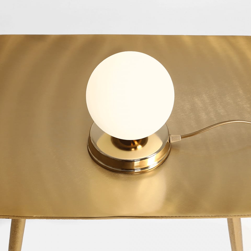 Veioza aurie/alba din sticla 17 cm Ball S Aldex