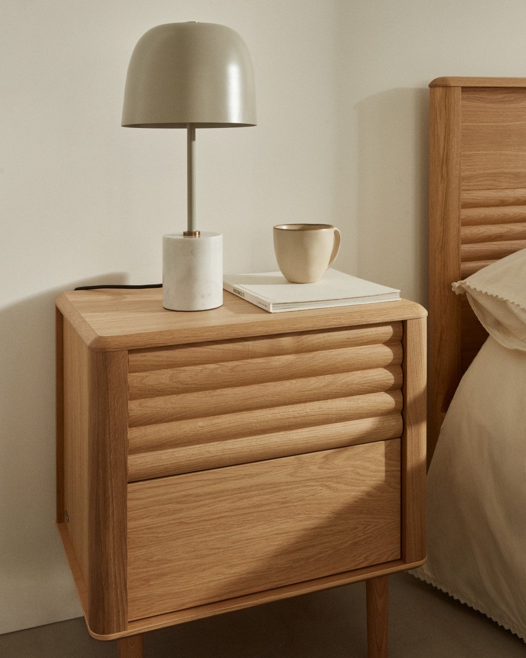 Veioza bej din metal 42 cm Alish Kave Home