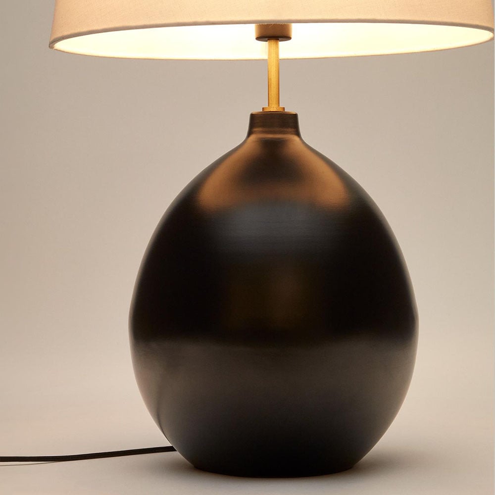 Veioza neagra din metal 72 cm Foixa Kave Home