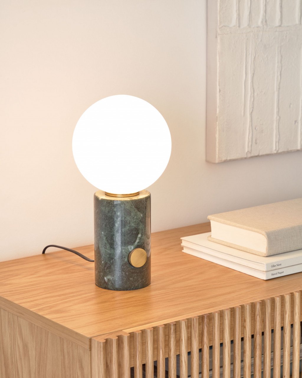 Veioza verde/alba din marmura 29 cm Lonela Kave Home