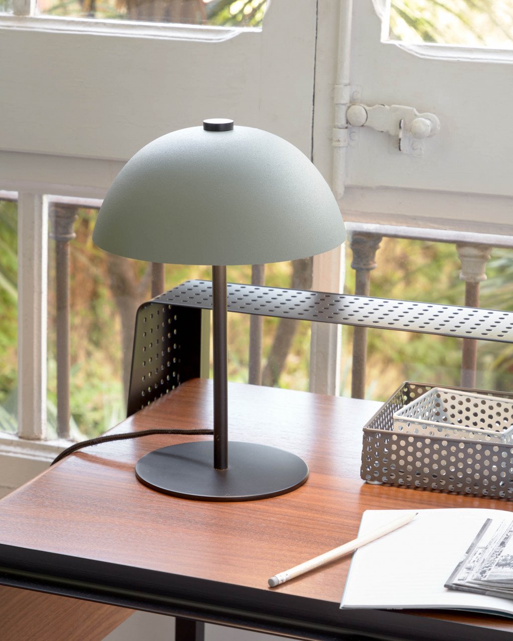 Veioza verde din metal 33 cm Aleyla Kave Home