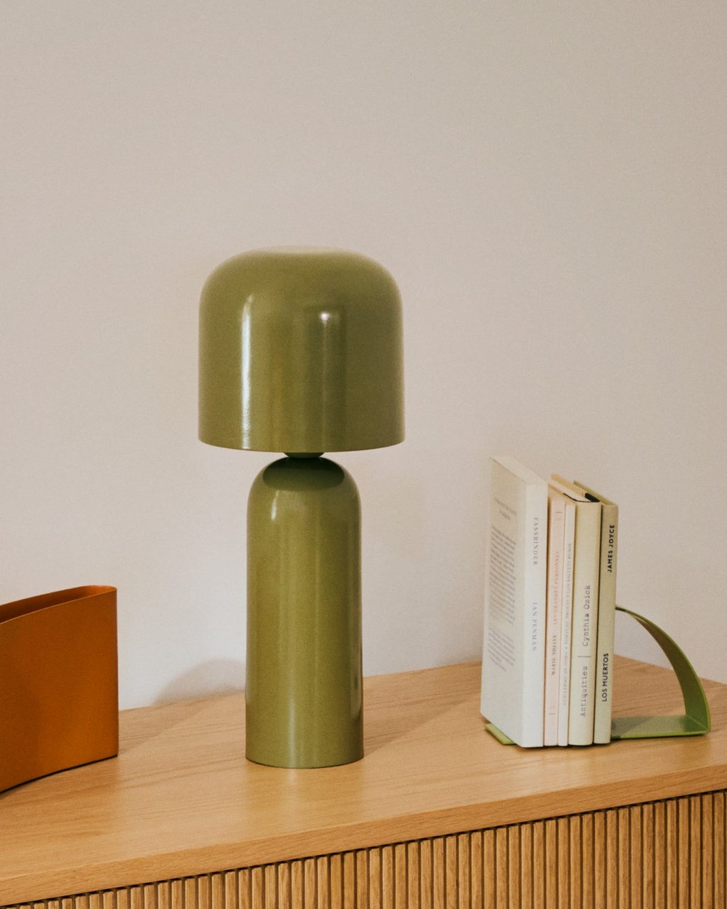 Veioza verde din metal 38 cm Monze Kave Home